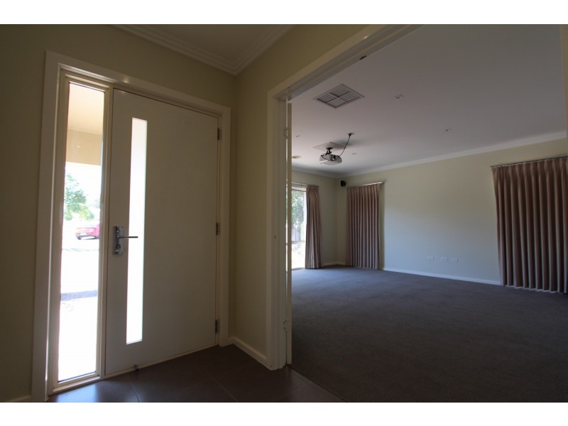 9 Marlo Court, Strathdale VIC 3550