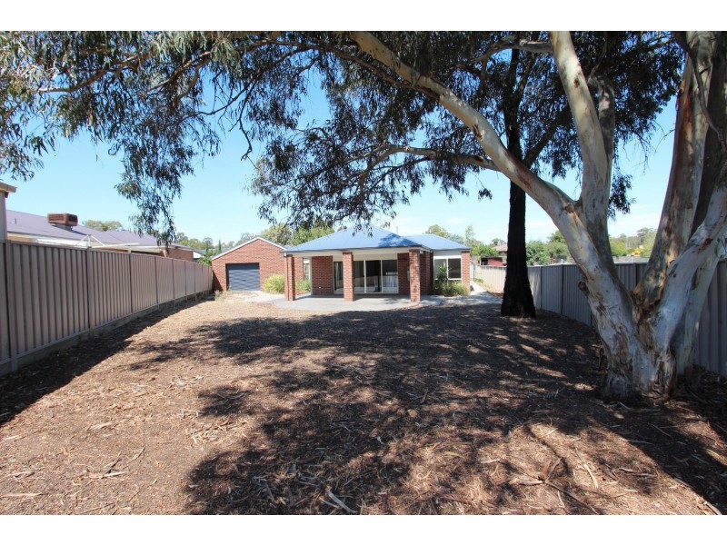 9 Marlo Court, Strathdale VIC 3550