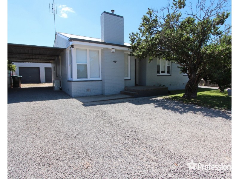 19 Hayes Street, Ironbark VIC 3550