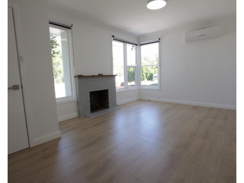 19 Hayes Street, Ironbark VIC 3550