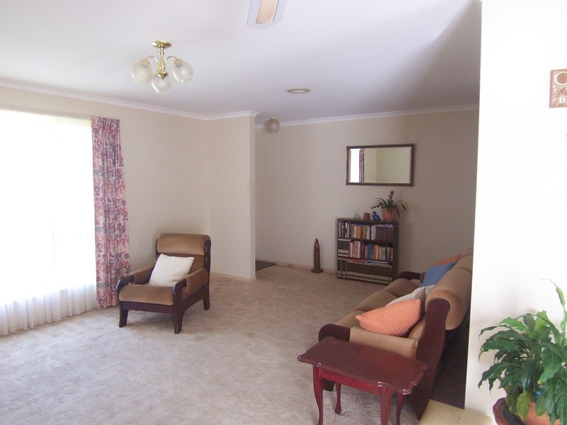 2A Alliance Avenue, California Gully VIC 3556