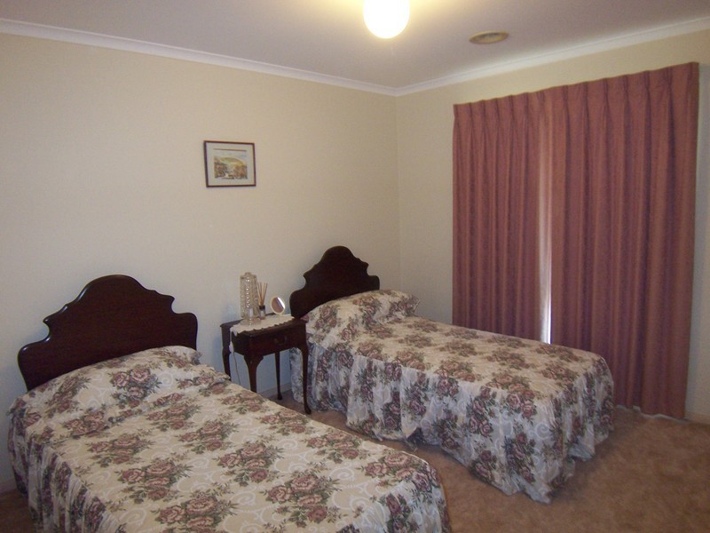 2A Alliance Avenue, California Gully VIC 3556