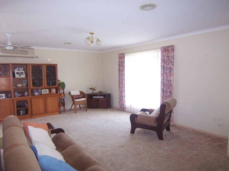 2A Alliance Avenue, California Gully VIC 3556