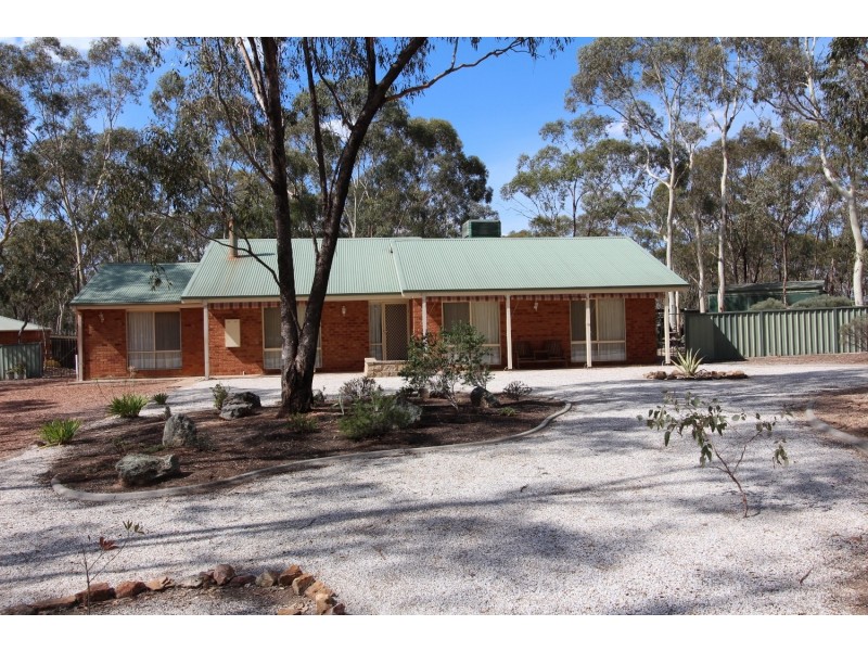 96 East Road, Huntly VIC 3551