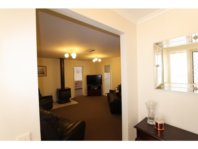 96 East Road, Huntly VIC 3551