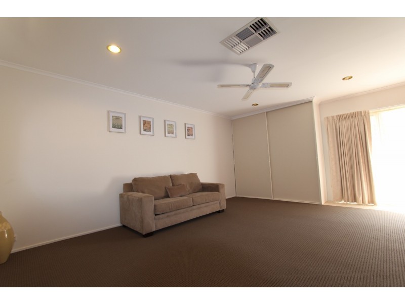 96 East Road, Huntly VIC 3551