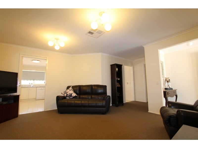 96 East Road, Huntly VIC 3551