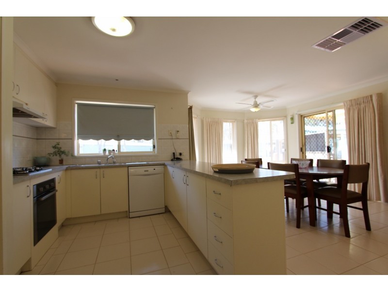 96 East Road, Huntly VIC 3551