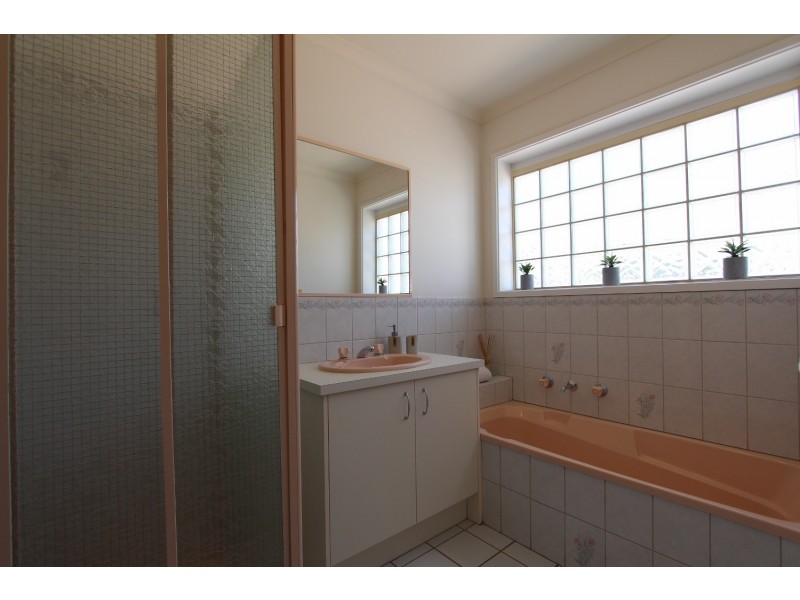 96 East Road, Huntly VIC 3551