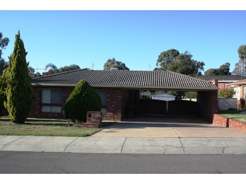 29 Ridgeway Crescent, Kennington VIC 3550