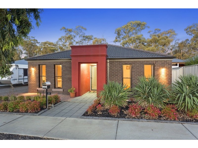 69 Amara Way, Kangaroo Flat VIC 3555