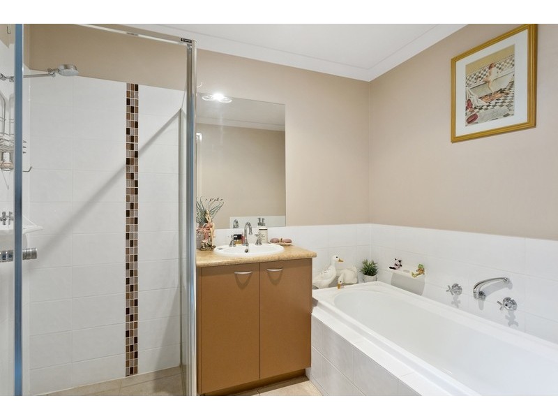 69 Amara Way, Kangaroo Flat VIC 3555