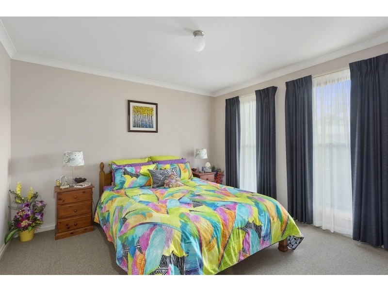 69 Amara Way, Kangaroo Flat VIC 3555