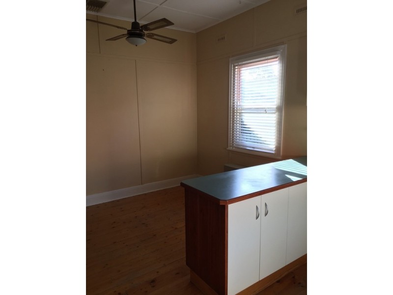 87 Neale Street, Flora Hill VIC 3550