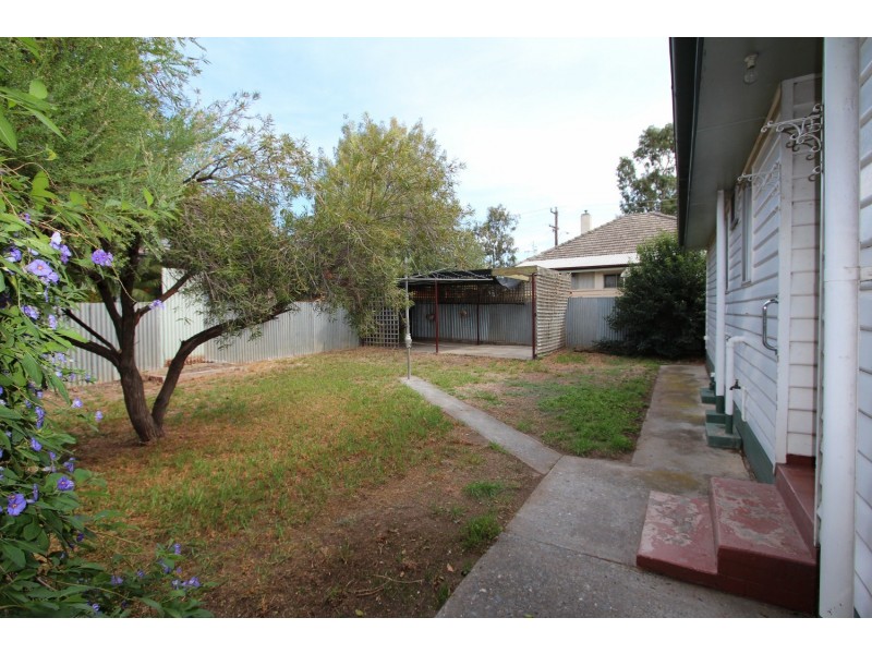 8 Mackay Street, East Bendigo VIC 3550