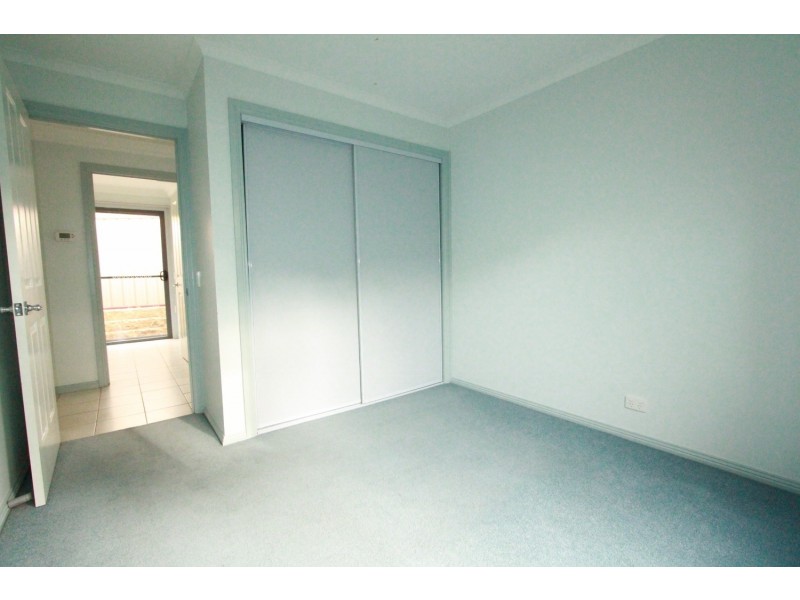 2/17 Claire Court, Kennington VIC 3550