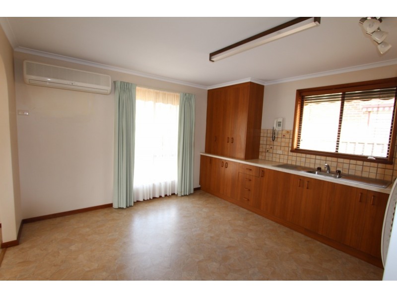 1/85 Simpsons Road, Eaglehawk VIC 3556