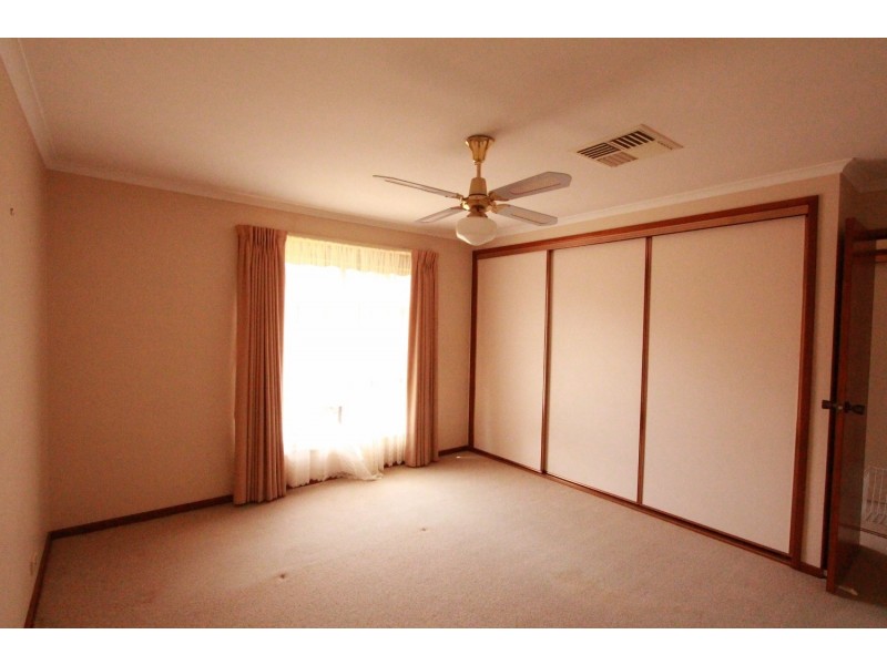 1/85 Simpsons Road, Eaglehawk VIC 3556