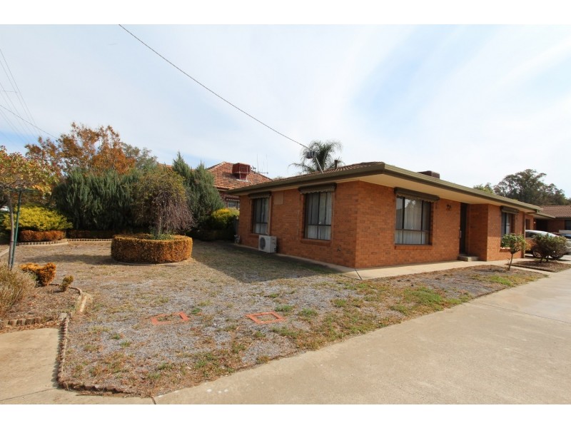 1/85 Simpsons Road, Eaglehawk VIC 3556