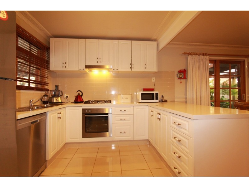 28 Saxby Drive, Strathfieldsaye VIC 3551