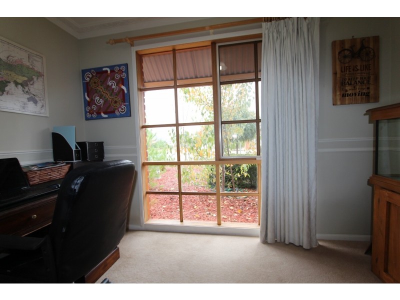 28 Saxby Drive, Strathfieldsaye VIC 3551