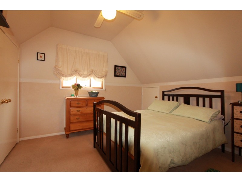 28 Saxby Drive, Strathfieldsaye VIC 3551