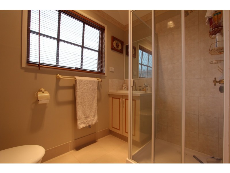 28 Saxby Drive, Strathfieldsaye VIC 3551