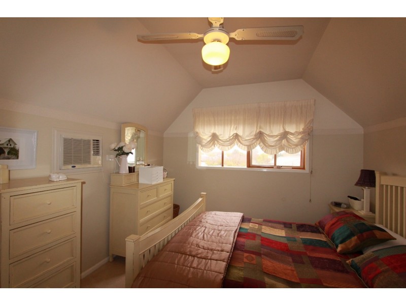 28 Saxby Drive, Strathfieldsaye VIC 3551