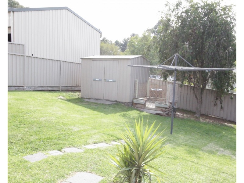 20a Browning Street, Kangaroo Flat VIC 3555