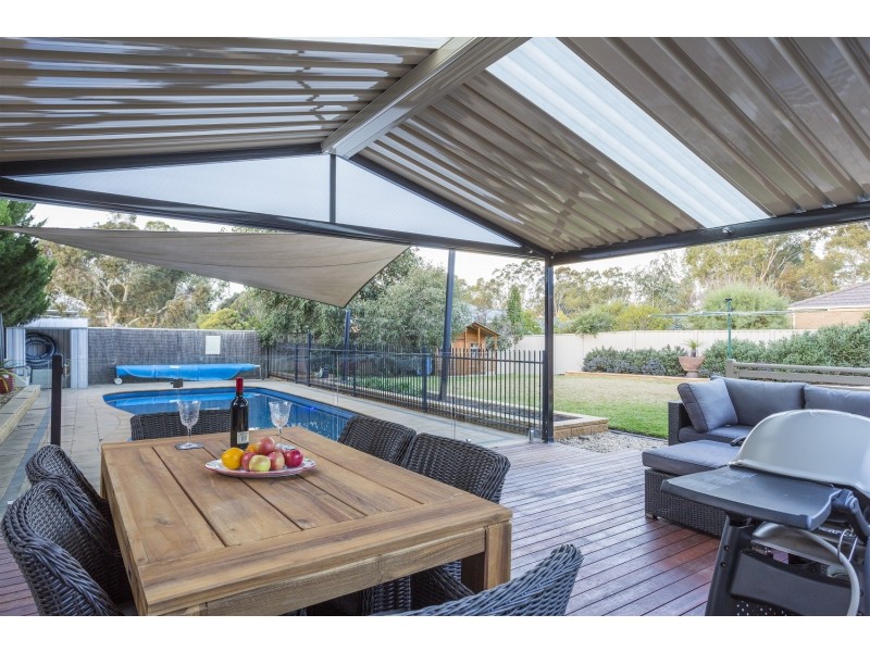 53 Alexander Close, Strathfieldsaye VIC 3551
