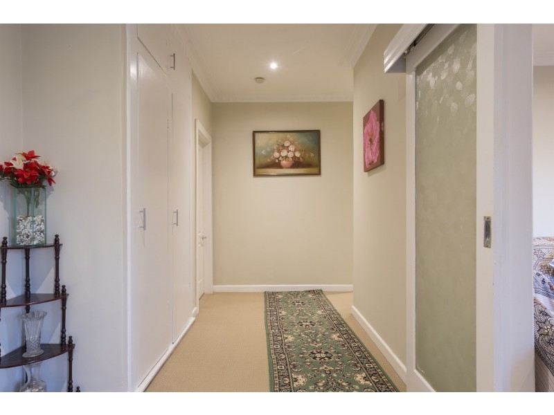 1 Ingleton Street West, Long Gully VIC 3550