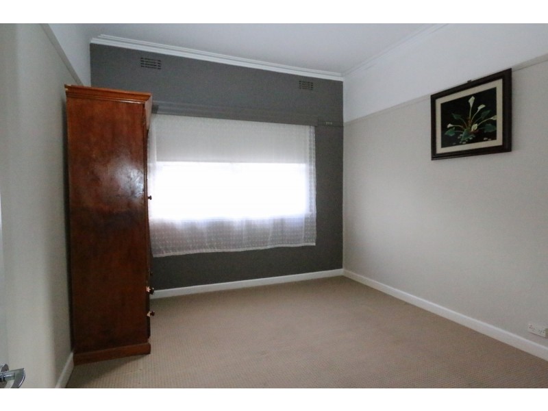 1 Ingleton Street West, Long Gully VIC 3550