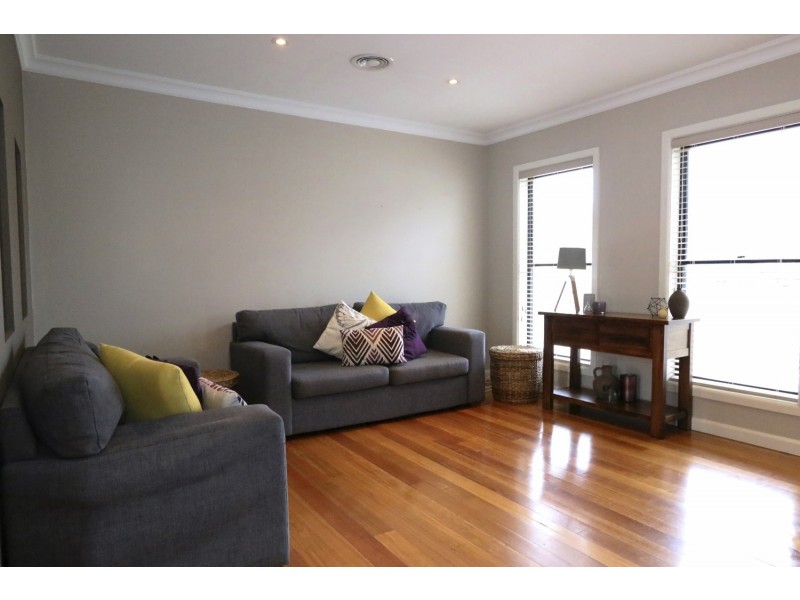 39 Keck Street, Flora Hill VIC 3550