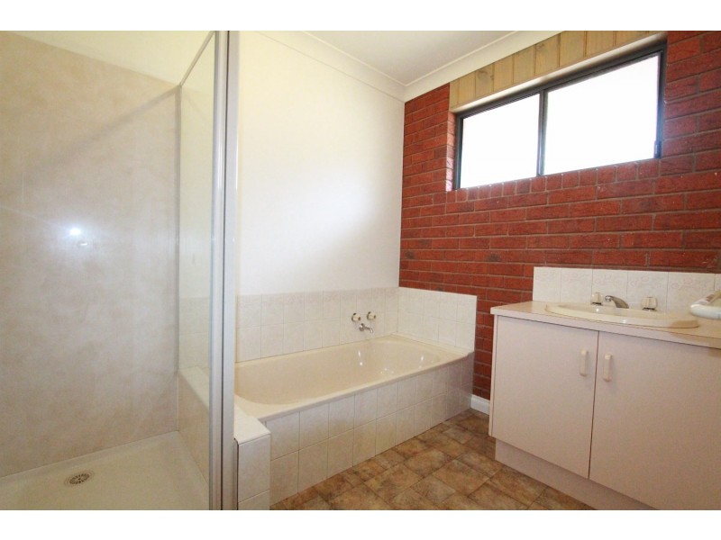 263 Carpenter Street, Spring Gully VIC 3550