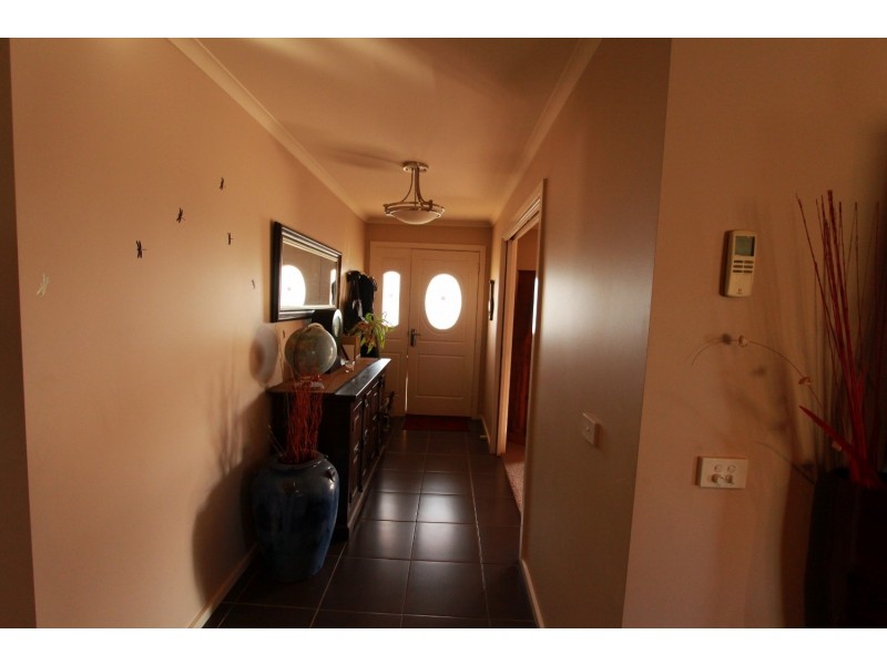 14 Palmer Road, Neilborough VIC 3570