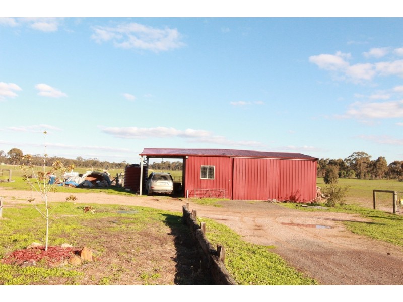 14 Palmer Road, Neilborough VIC 3570