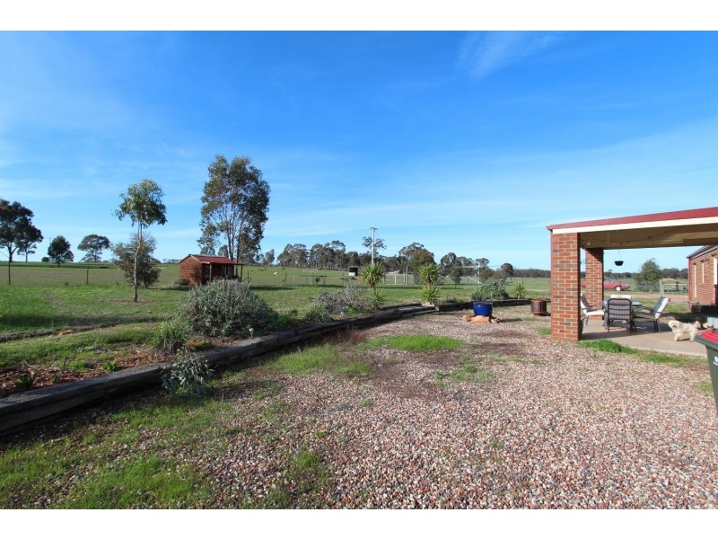 14 Palmer Road, Neilborough VIC 3570