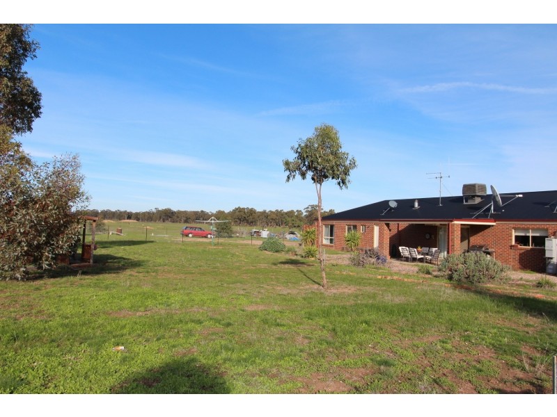 14 Palmer Road, Neilborough VIC 3570