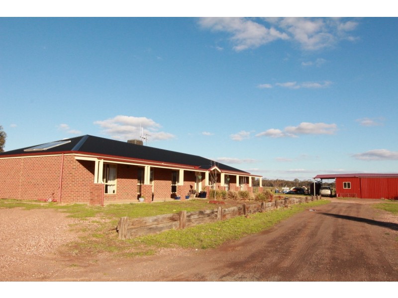 14 Palmer Road, Neilborough VIC 3570
