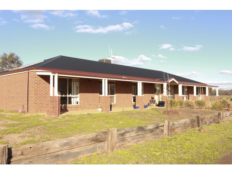 14 Palmer Road, Neilborough VIC 3570