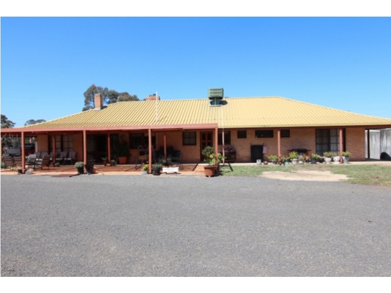 127 Popes Road, Junortoun VIC 3551