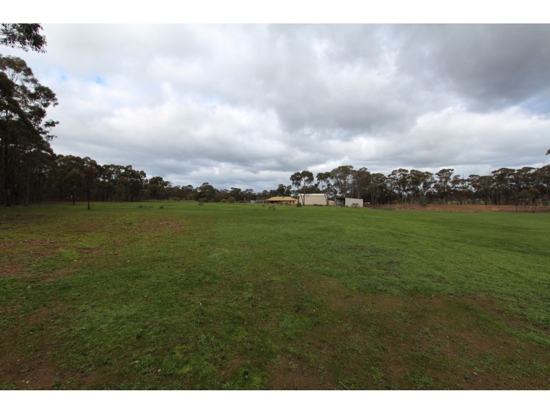 127 Popes Road, Junortoun VIC 3551