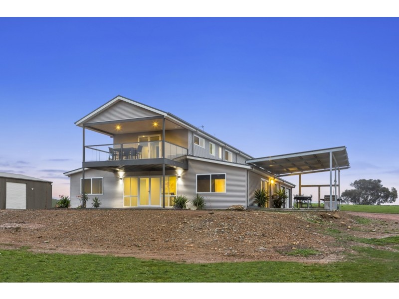 15 Castles Road, Axe Creek VIC 3551