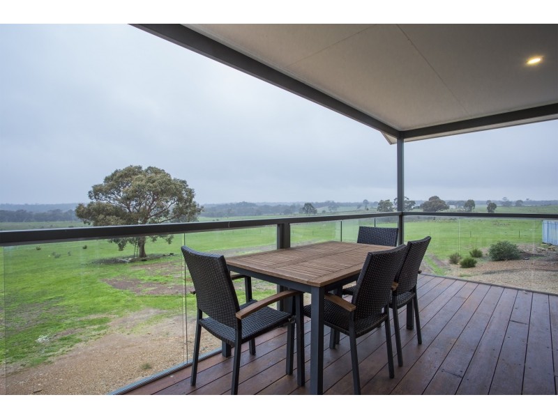 15 Castles Road, Axe Creek VIC 3551