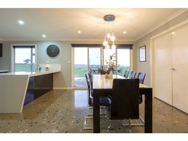 15 Castles Road, Axe Creek VIC 3551