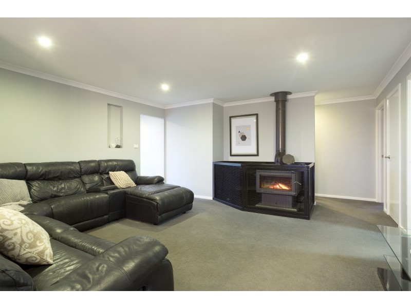 15 Castles Road, Axe Creek VIC 3551