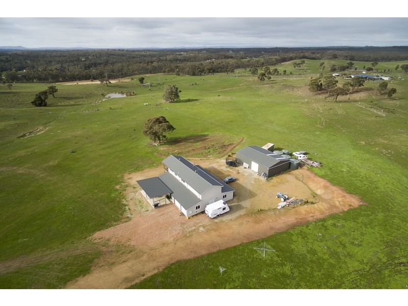 15 Castles Road, Axe Creek VIC 3551