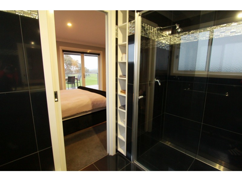 15 Castles Road, Axe Creek VIC 3551