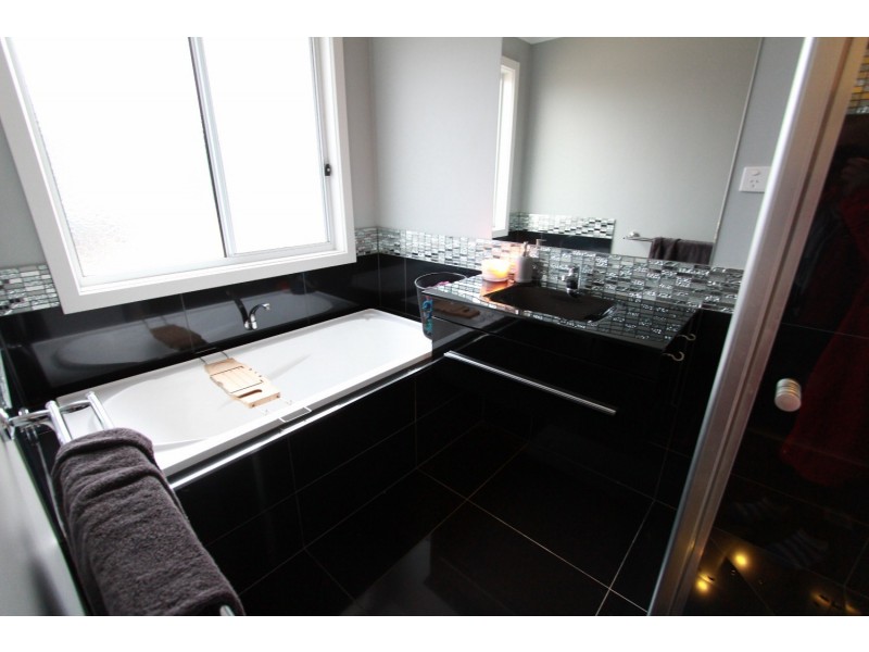 15 Castles Road, Axe Creek VIC 3551