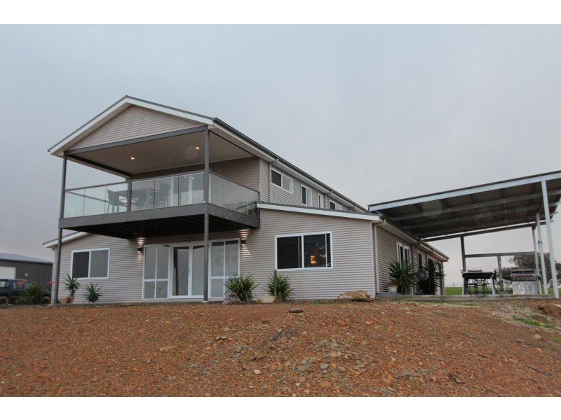 15 Castles Road, Axe Creek VIC 3551